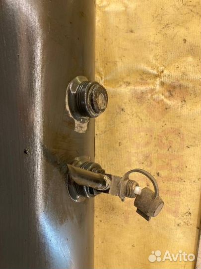 Ресивер пневмоподвески DAF XF 105 2012 1733507