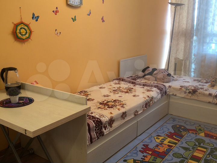 Комната 18 м² в 3-к., 19/25 эт.