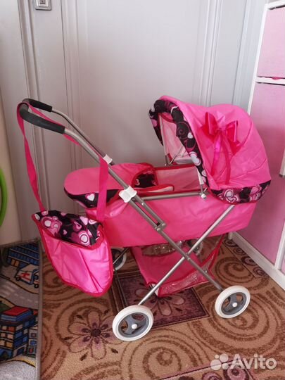 Коляска кукольная