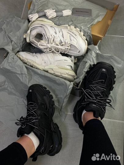 Balenciaga track