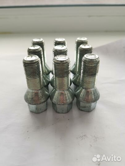 Крепёж колёсный разный, болты, гайки