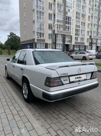 Mercedes-Benz W124 2.3 AT, 1986, 560 000 км