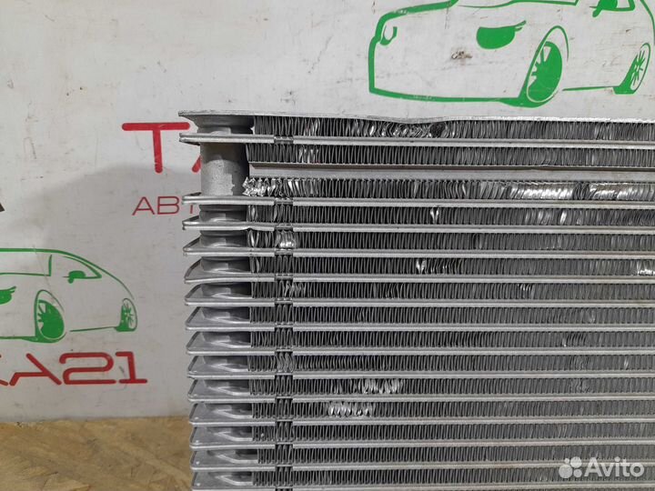 Радиатор масляный BMW X5 X6 F95 F96 (2018+)