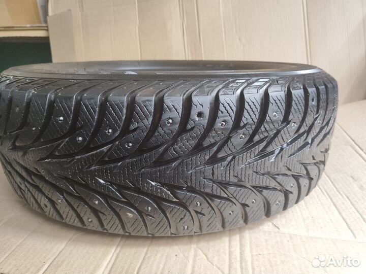 Yokohama Ice Guard Stud IG55 215/60 R17 100T