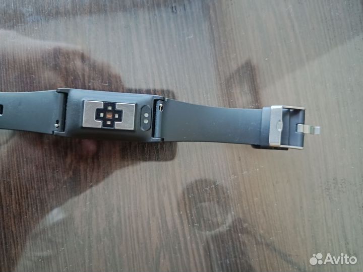 Умный брасле healthband