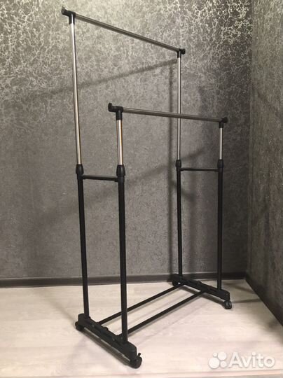 Вешалка напольная двойная на колёсиках