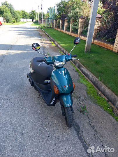 Скутер Suzuki lets4