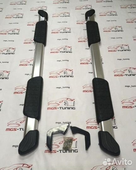 Пороги на Toyota Tundra Crew Max 2007+ гг