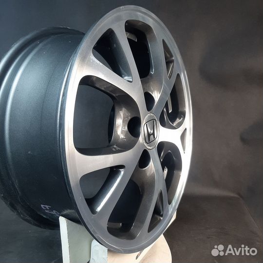 Литые диски R16 5x114.3 Honda арт. 27-67