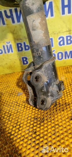 Стойка амортизатора переднего правого Kia Cerato