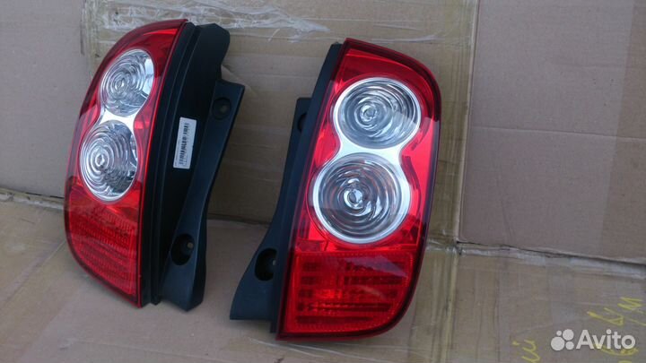 Стоп сигнал ниссан микра 2002-2006г правый/левый