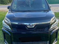 Toyota Voxy 2.0 CVT, 2019, 57 000 км, с пробегом, цена 2 700 000 руб.