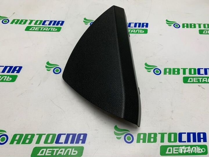 Накладка декоративная двери передняя правая