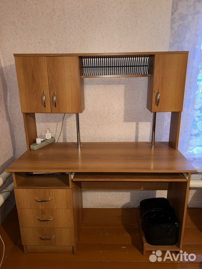 Компьютерный стол бу