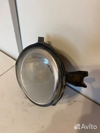 Птф передний правый Volkswagen Touareg 2003-2010