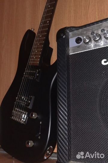 Электрогитара Cort Superstrat