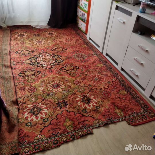 Ковры шерстяные