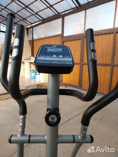 Эллиптический тренажер torneo 320