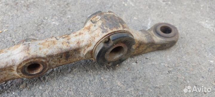 Рычаг подвески нижний передний LADA Priora