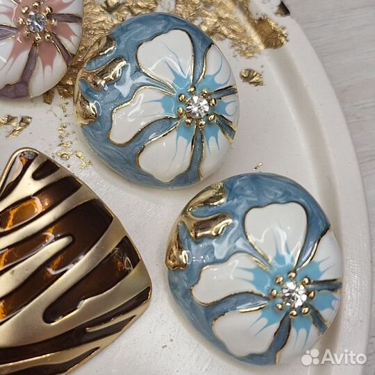 Серьги разные