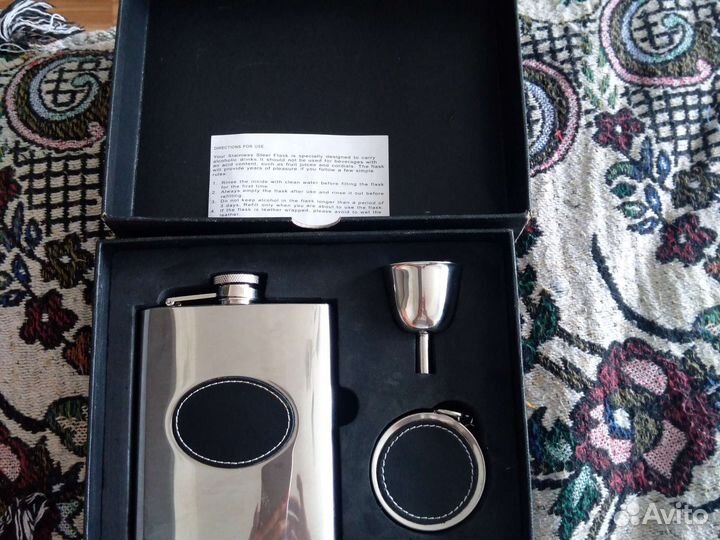 Мужской подарочный набор фляжка и рюмка