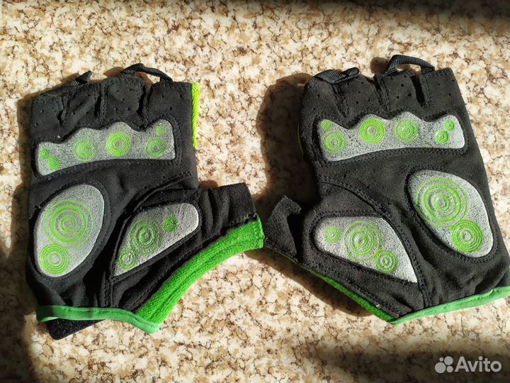 Велосипедные перчатки