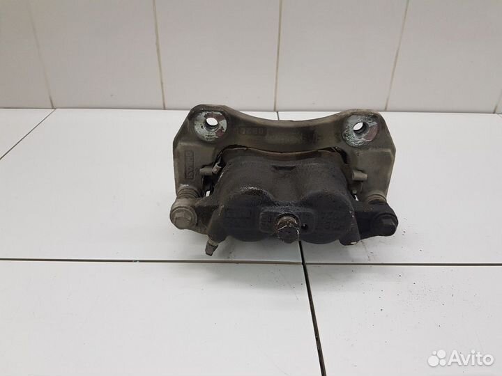 Суппорт передний (правый) (Haval F7)