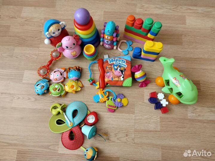 Развивающие игрушки пакетом