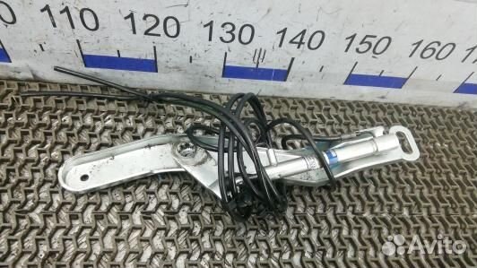 Петля крышки багажника volkswagen phaeton 1 (1UK08