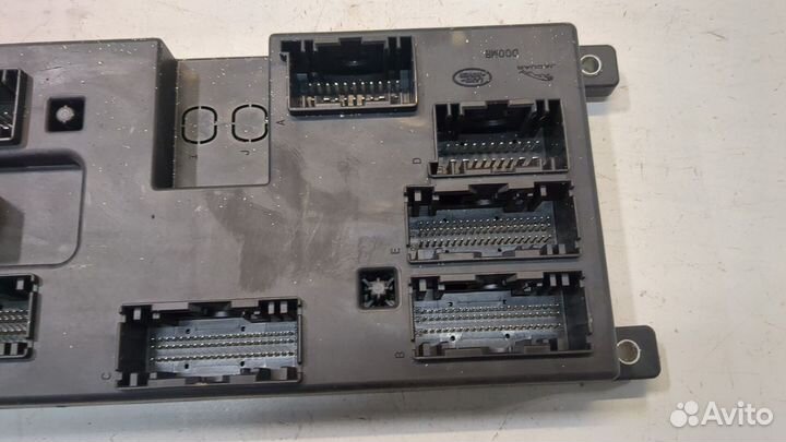 Блок предохранителей Jaguar XE 2015