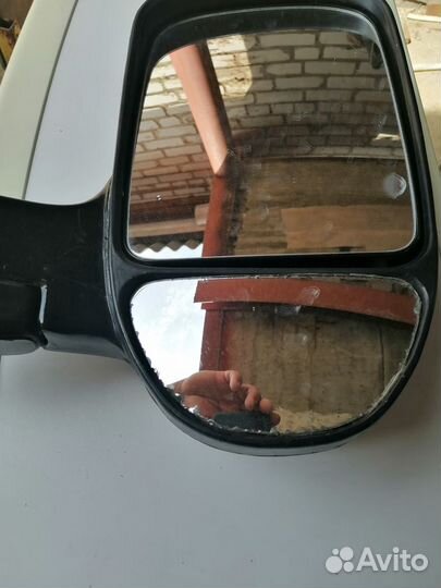 Зеркало заднего вида правая сторона