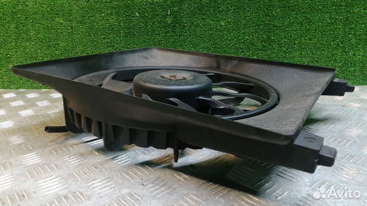 Диффузор радиатора Hyundai Santa Fe Правый