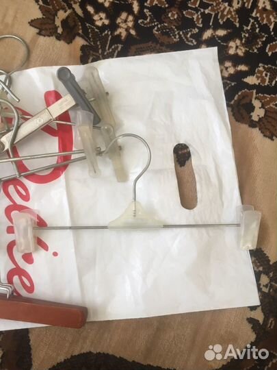 Держатели (вешало) для брюк и юбок