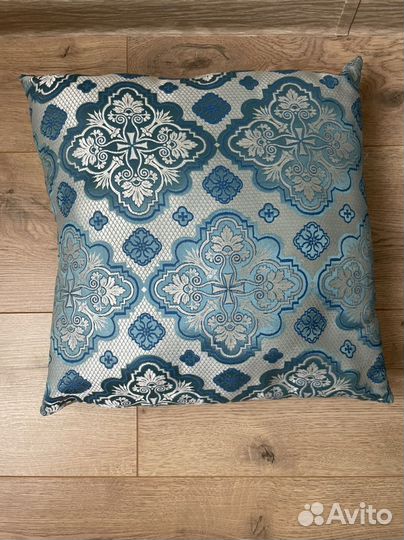 Подушка декоративная диванная думка