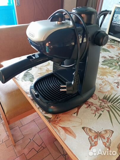 Кофемашина delonghi