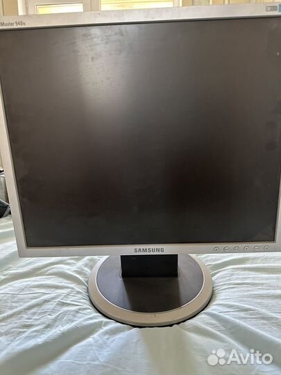 Монитор Samsung 940 n 19 дюймов