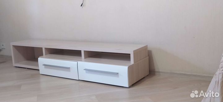 Подставка под телевизор