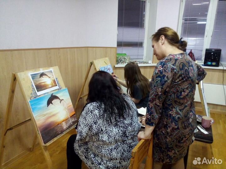 Ведущий мастер классов по живописи.Художник