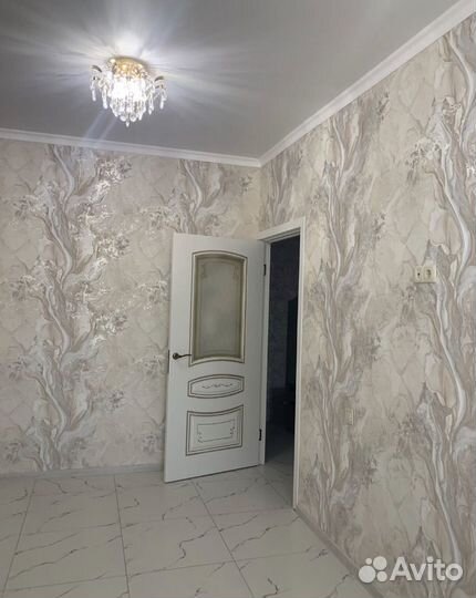 Рулон обоев