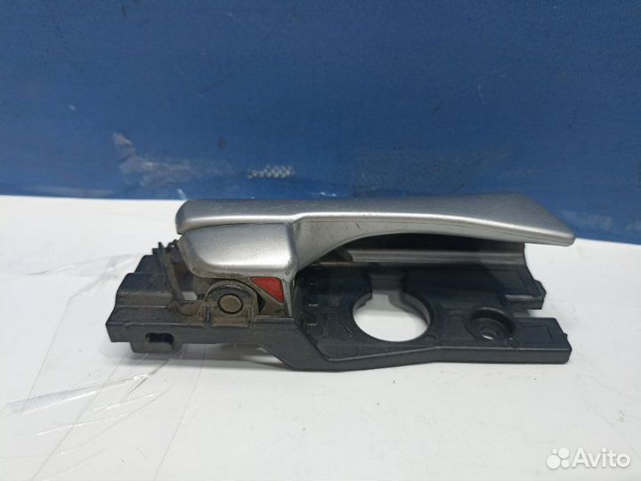 Ручка внутренняя задняя правая Hyundai Solaris 1