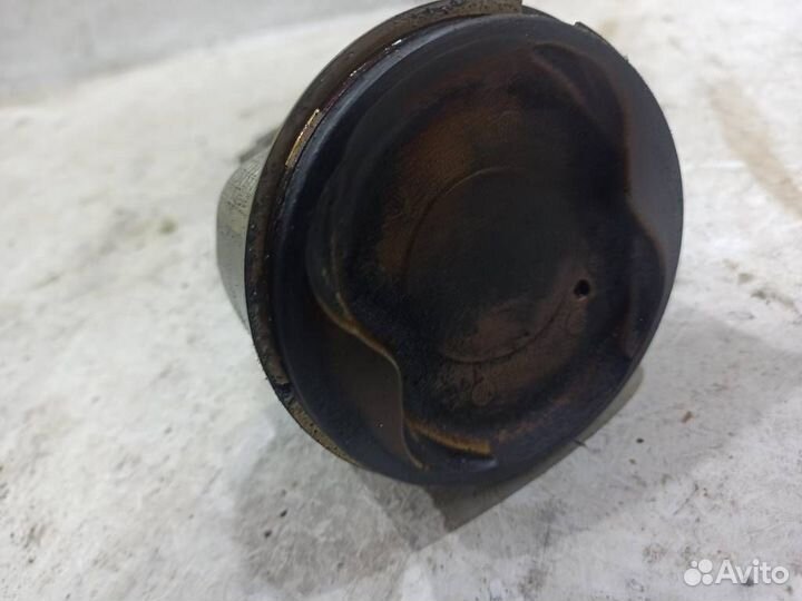 Поршень с шатуном Лексус