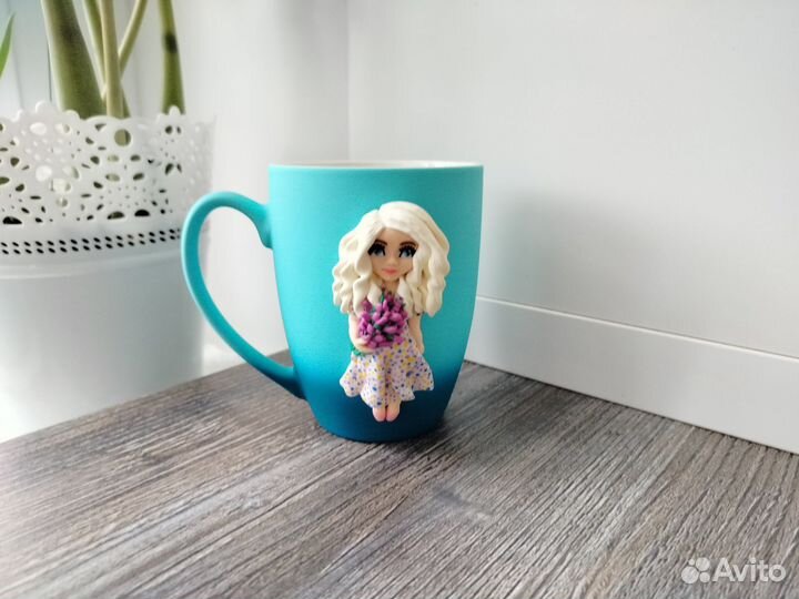 Кружка с декором из полимерной глины