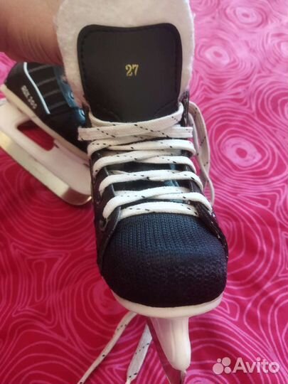 Коньки хоккейные