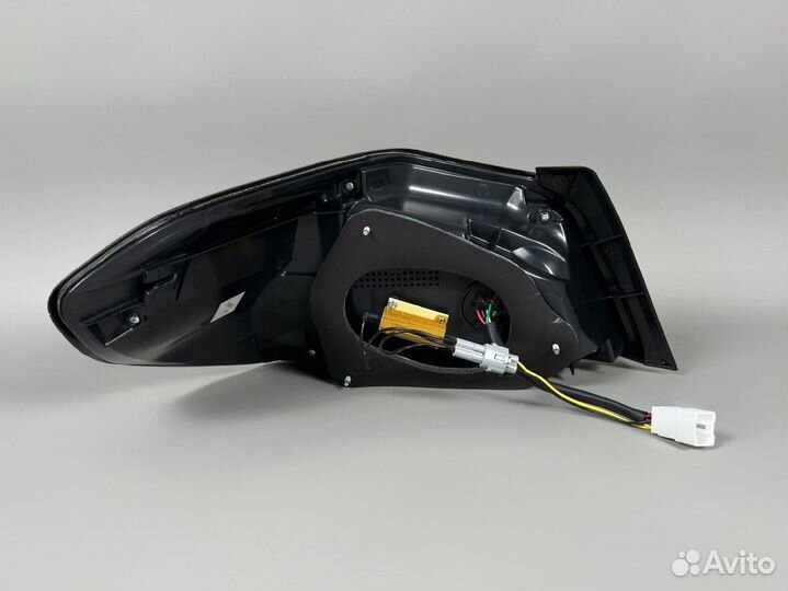 Стопы Subaru Impreza WRX VA/V10 14-21г Vland O2513