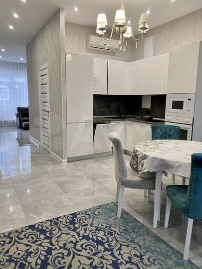 3-к. апартаменты, 130 м², 2/2 эт.