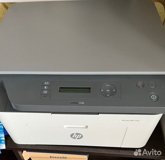 Принтер лазерный hp