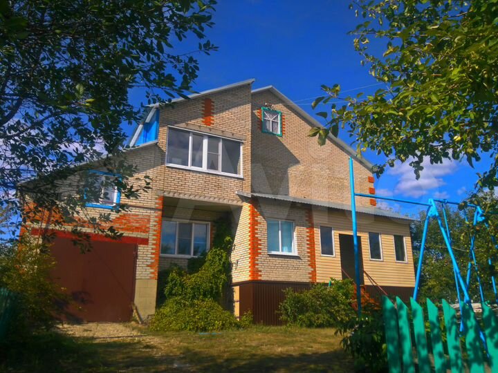 Коттедж 233 м² на участке 22 сот.