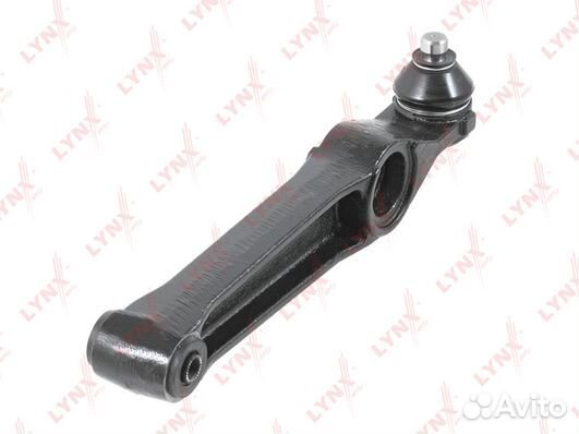 Рычаг передний нижний