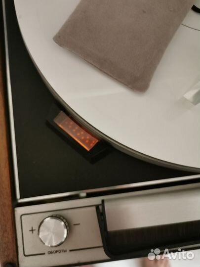 Проигрыватель винила Электроника Б1-01