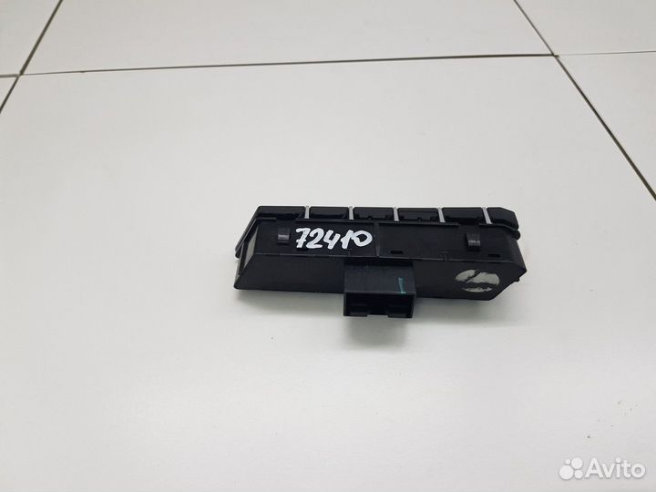 Блок кнопок (Geely Coolray)